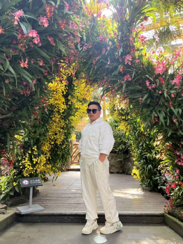 少一点的第一张照片--山西王婆说媒